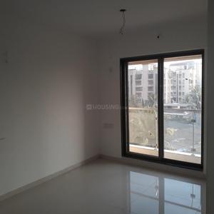 Gallery Cover Image of 956 Sq.ft 2 BHK Apartment for rent in Mira Road East for 20000