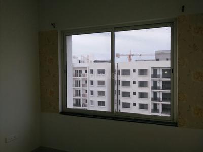 Gallery Cover Image of 1200 Sq.ft 2 BHK Apartment for buy in Kallimadai for 5700000