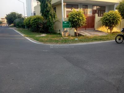 Gallery Cover Image of 1350 Sq.ft 2 BHK Independent House for rent in Sector 104 for 17000