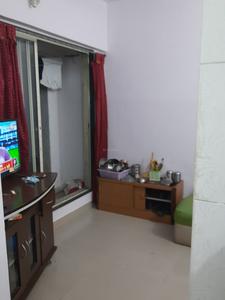 Gallery Cover Image of 410 Sq.ft 1 BHK Apartment for rent in Nirvana, Kanjurmarg East for 20000