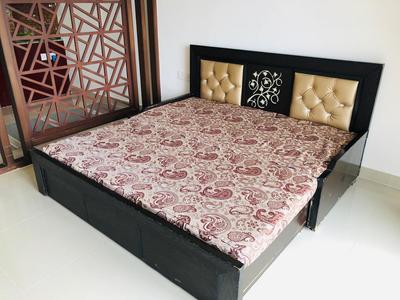 Gallery Cover Image of 595 Sq.ft 1 BHK Apartment for rent in Nimbus Hyde Park, Sector 78 for 15000