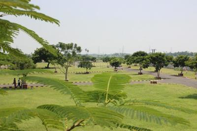Gallery Cover Image of Sq.ft Residential Plot for buy in Tiruvallur for 614385