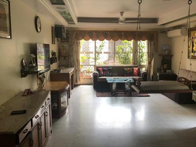Gallery Cover Image of 1850 Sq.ft 3 BHK Apartment for buy in Malad West for 37500000