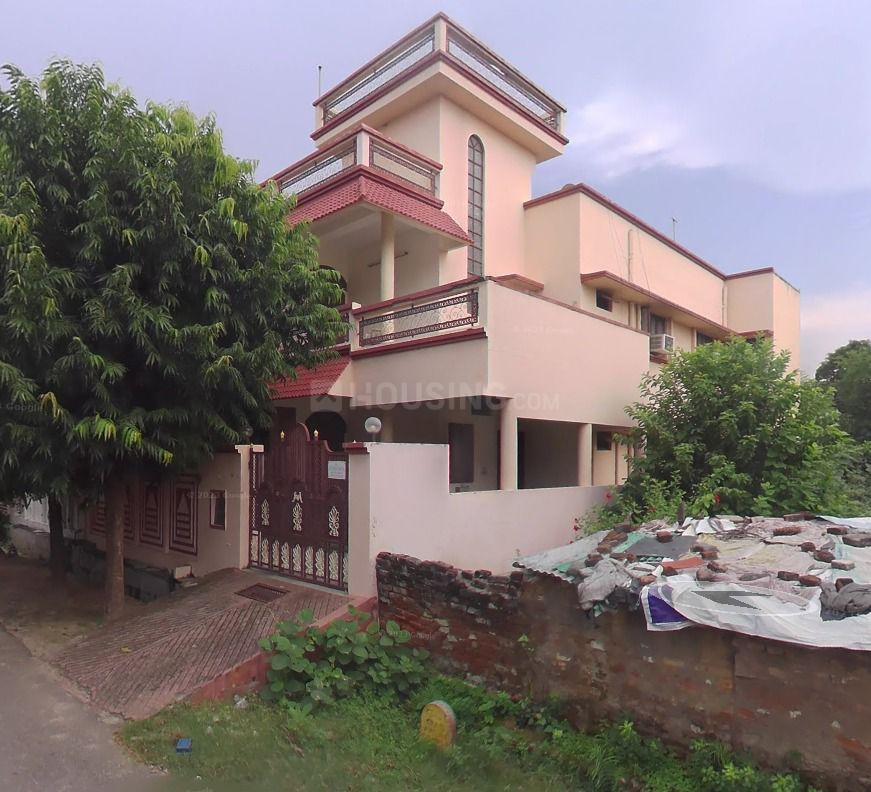 BHK Independent House for rent in Gomti Nagar, 2100 Sqft