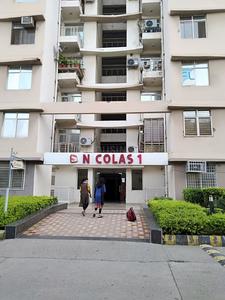 Gallery Cover Image of 1200 Sq.ft 2 BHK Apartment for rent in Sector 31 for 8000