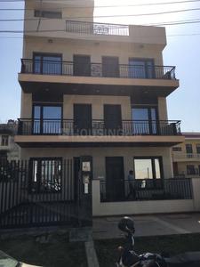 Gallery Cover Image of 1450 Sq.ft 3 BHK Independent Floor for buy in Sushant Lok I for 12500000