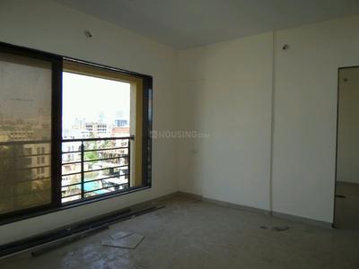 Gallery Cover Image of 650 Sq.ft 1 BHK Apartment for buy in Goregaon West for 10000000