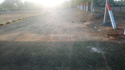 Gallery Cover Image of Sq.ft Residential Plot for buy in Kelambakkam for 1896000