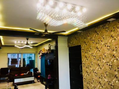 Gallery Cover Image of 600 Sq.ft 1 BHK Apartment for buy in Malad West for 10100000