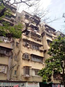 Gallery Cover Image of 1300 Sq.ft 3 BHK Apartment for buy in Malad West for 27500000