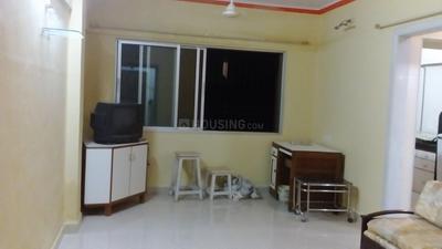 Gallery Cover Image of 652 Sq.ft 1 BHK Apartment for rent in Kandivali West for 22000
