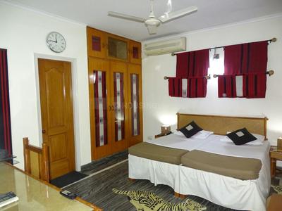 Bedroom Image of Sunshine PG in Roshan Pura