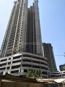 Gallery Cover Image of 995 Sq.ft 2 BHK Apartment for buy in Malad West for 20000000
