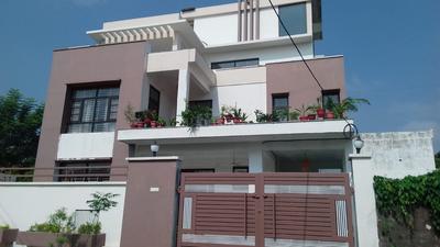 Gallery Cover Image of 3500 Sq.ft 8 BHK Independent House for buy in Gomti Nagar for 38500000