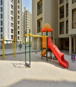 Gallery Cover Image of 1960 Sq.ft 3 BHK Apartment for buy in Shela for 8700000