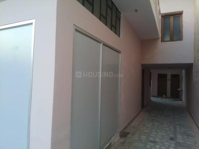 Gallery Cover Image of 2500 Sq.ft 5 BHK Villa for rent in Focal Point for 10000