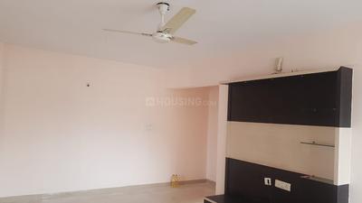 Gallery Cover Image of 1150 Sq.ft 2 BHK Apartment for buy in Aban Humming Bees, Somasundarapalya for 4000000