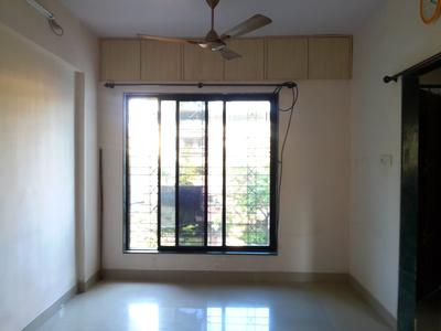 Gallery Cover Image of 650 Sq.ft 1 BHK Apartment for buy in Thane West for 8500000