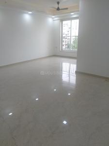 Gallery Cover Image of 1700 Sq.ft 3 BHK Apartment for buy in Kandivali West for 31000000