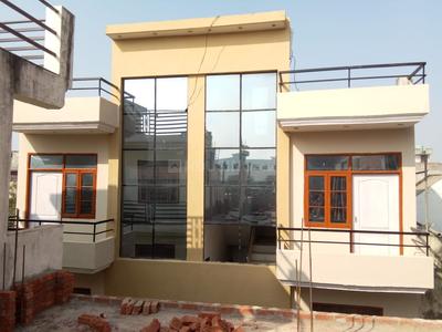 Gallery Cover Image of 550 Sq.ft 4 BHK Independent Floor for buy in Indira Nagar for 3500000