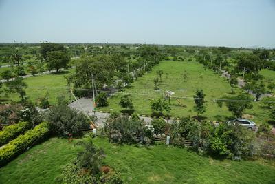 Gallery Cover Image of Sq.ft Residential Plot for buy in Yadagirigutta for 640000