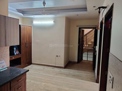 Gallery Cover Image of 900 Sq.ft 2 BHK Independent Floor for buy in Model Town for 6000000