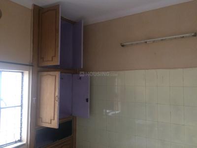 Gallery Cover Image of 900 Sq.ft 1 BHK Apartment for rent in Sector 4 for 10000