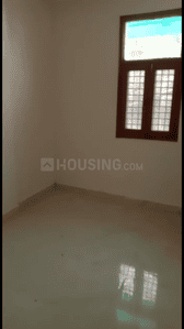 Gallery Cover Image of 640 Sq.ft 3 BHK Apartment for rent in Dwarka Mor for 13000