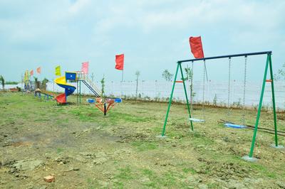 Gallery Cover Image of Sq.ft Residential Plot for buy in Varadharajapuram for 2632000