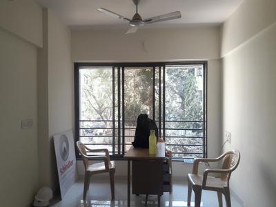 Gallery Cover Image of 650 Sq.ft 1 BHK Apartment for buy in Kandivali West for 9000000