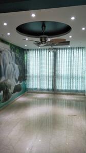 Gallery Cover Image of 2500 Sq.ft 3 BHK Apartment for buy in Malleswaram for 40000000