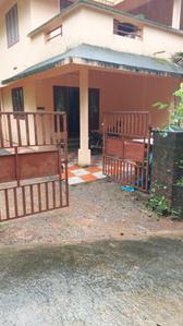 Gallery Cover Image of 1050 Sq.ft 3 BHK Independent Floor for rent in Kunnamangalam for 9000