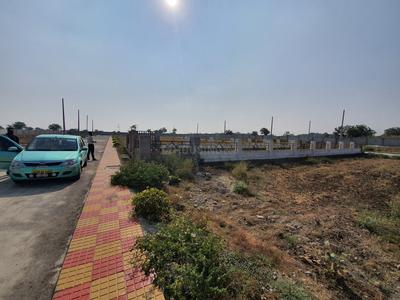 Gallery Cover Image of Sq.ft Residential Plot for buy in Bhanur for 2200000