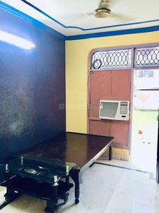 Gallery Cover Image of 800 Sq.ft 3 BHK Independent Floor for rent in Laxmi Nagar for 20000
