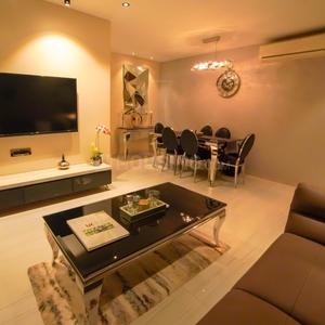 Gallery Cover Image of 1150 Sq.ft 3 BHK Apartment for buy in Andheri West for 32500000