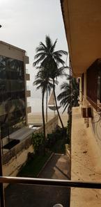 Gallery Cover Image of 950 Sq.ft 2 BHK Apartment for rent in Sea Palace Premises, Juhu for 70000