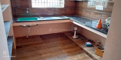 Gallery Cover Image of 1000 Sq.ft 2 BHK Apartment for buy in Urapakkam for 5000000