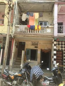 Gallery Cover Image of 1080 Sq.ft 4 BHK Independent House for buy in Amroli for 3000000