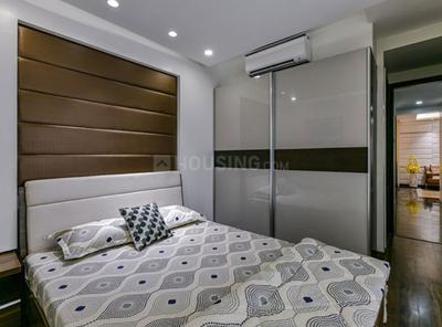 Gallery Cover Image of 719 Sq.ft 1 BHK Apartment for buy in Malad East for 8100000