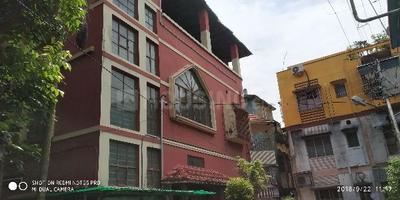 5+ BHK Independent House