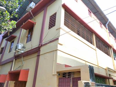 Building Image of Male PG Near Behala Tram Depot. in Behala