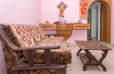 Gallery Cover Image of 1100 Sq.ft 2 BHK Apartment for rent in Mayur Vihar Phase 3 for 22000