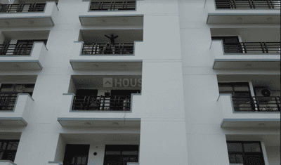 Gallery Cover Image of 929 Sq.ft 2 BHK Apartment for buy in Charbagh for 6500000