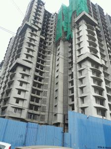 Gallery Cover Image of 600 Sq.ft 1 BHK Apartment for buy in Malad West for 9900000