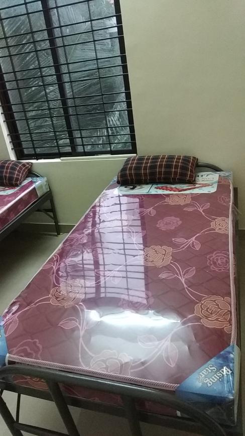 ladies pg near hsr layout sector 2