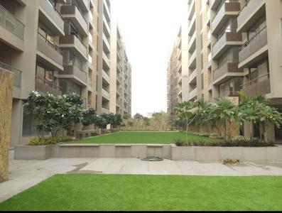 Gallery Cover Image of 3825 Sq.ft 4 BHK Apartment for buy in Pearl The Grand Eastern, Nikol for 16150000