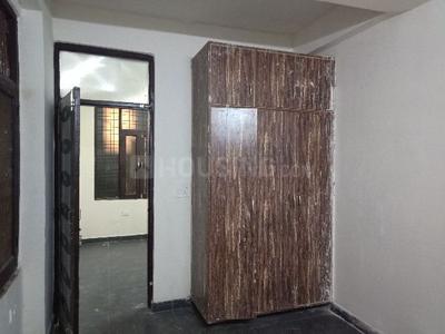 Gallery Cover Image of 1200 Sq.ft 3 BHK Independent Floor for rent in Maan Rishi Apartment, Noida Extension for 9500