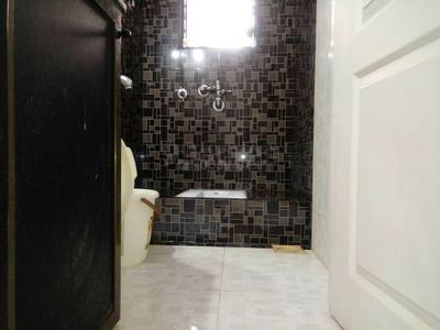 Gallery Cover Image of 650 Sq.ft 1 BHK Apartment for buy in Kandivali West for 9000000