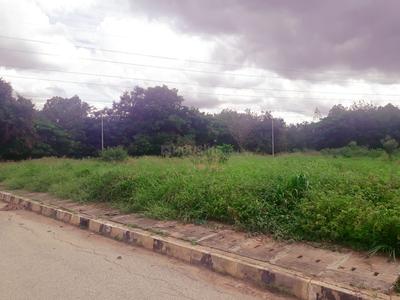 Gallery Cover Image of Sq.ft Residential Plot for buy in Meenakunte for 10800000