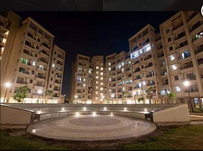 Gallery Cover Image of 695 Sq.ft 1 BHK Apartment for buy in Kalyan West for 4100000
